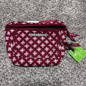 BNWT Vera Bradley Arkansas Razorback fanny pack